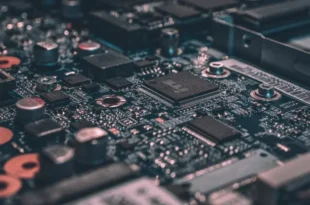 Custom AI accelerator chip representing Google's Ironwood TPU v8 powering the Gemini Agent Platform